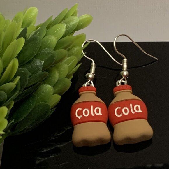Cola Earring, Soda Earring, Pop Earring, Funny Food Earring, Gift Idea, Drink - Picture 1 of 7
